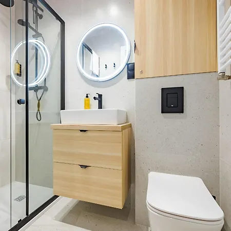 Roosevelta Apartment *